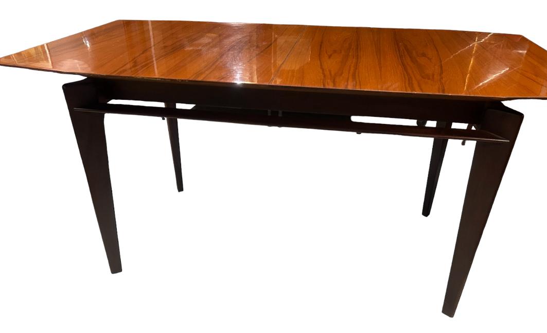 Tavolo allungabile e sedie design di Vittorio Dassi - immagine 2