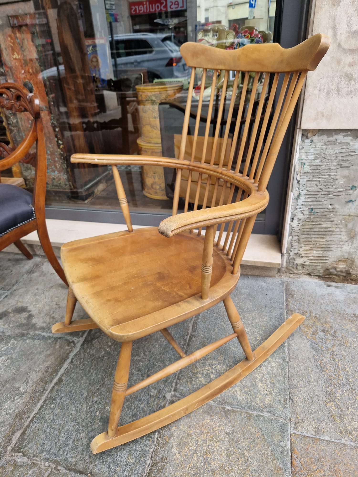 SEDIA A DONDOLO VINTAGE IN LEGNO stile nordico Windsor