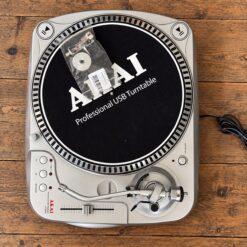 Giradischi professionale AKAI USB Turntable – trazione diretta, funzione Reverse